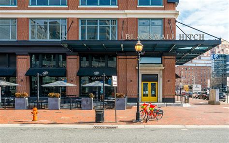Blackwall hitch baltimore - Jun 7, 2023 · Blackwall Hitch is taking new anti-pest precautions after going viral last week when a TikTok influencer shared video of rodents inside the downtown Baltimore restaurant. 